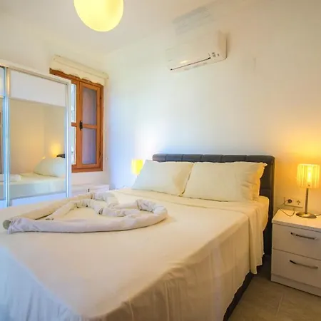 Margaz Sleeps 8 Pool Air Con Wifi * Uzumlu (Mediterranean)