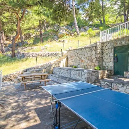 Villa Margaz Sleeps 8 Pool Air Con Wifi *